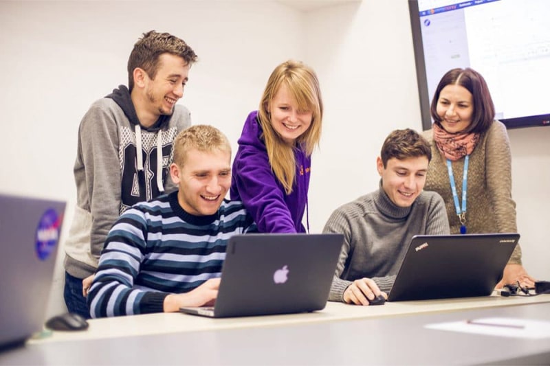 Python-Training-in-Atlanta-from-SynergisticIT-min Python Training in Atlanta