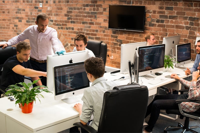 Why-join-MERN-Stack-Training-at-SynergisticIT-min Why-join-MERN-Stack-Training-at-SynergisticIT-min