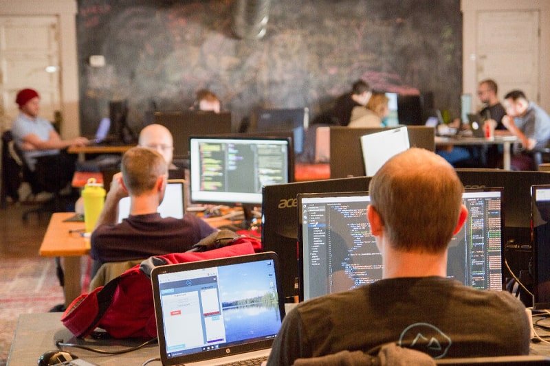 Why build a Career in Java? Why build a Career in Java?