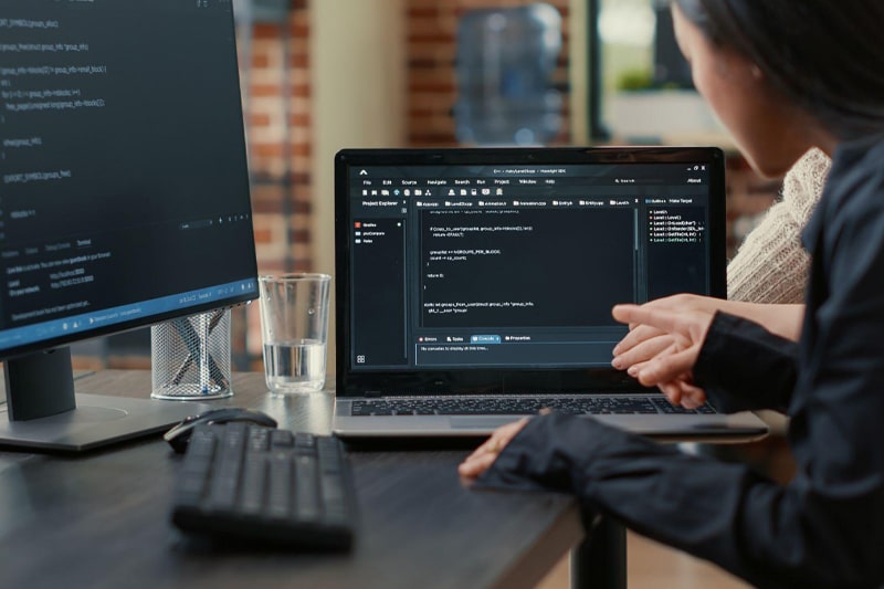 Advantages of Taking Up Python as a Profession Advantages of Taking Up Python as a Profession