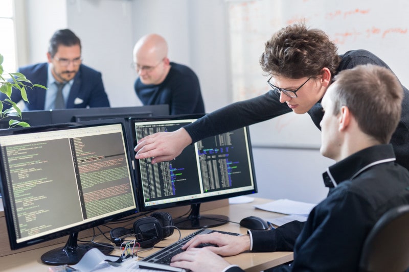 Why join SynergisticIT for Java Training? Why join SynergisticIT for Java Training?