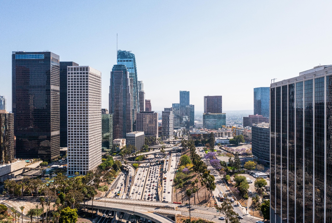 Exploring Cities Beyond Silicon Valley for Tech Jobs